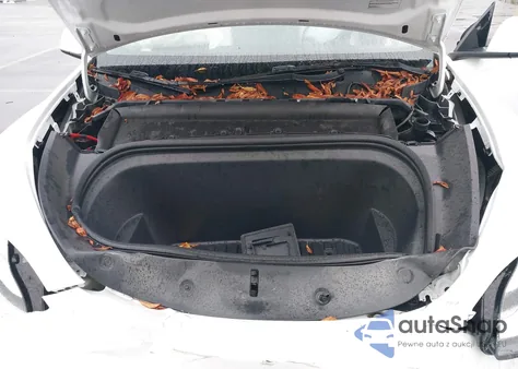 2023 Tesla Model Y Awd/Long Range Dual Motor All-Wheel Drive z USA, uszkodzony, nr VIN 7SAYGDEE7PA091564